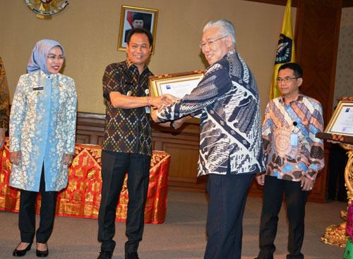 Badung Raih Penghargaan Daerah Tertib Ukur Nasional, Mendag. Canangkan Daerah dan Pasar Tertib Ukur 2017