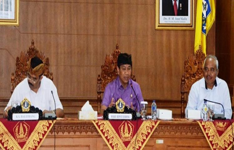 Balitbang Badung Kejasama Dengan Unud, Bahas Laporan Stady Kelayakan Pengembangan Komoditi Ayam Ras Petelur dan Green House