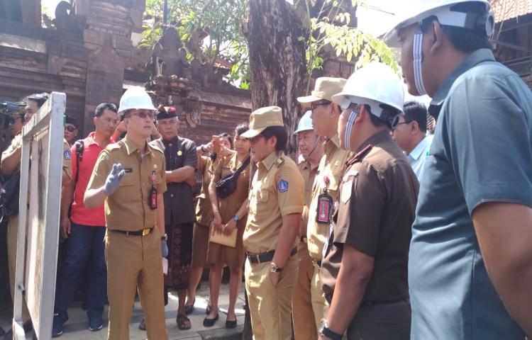 Bupati Tinjau Utilitas Terpadu Bawah Tanah di Basangkasa Kuta, Tahap Awal Target 10 KM