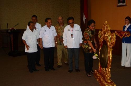 Bupati Badung Hadiri Pengukuhan dan Pelantikan Pengurus Kadin Badung Periode 2017-2022
