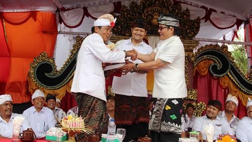 Bupati Badung Hadiri Piodalan di Pura Antagana, Desa Adat Tegal, Darmasaba