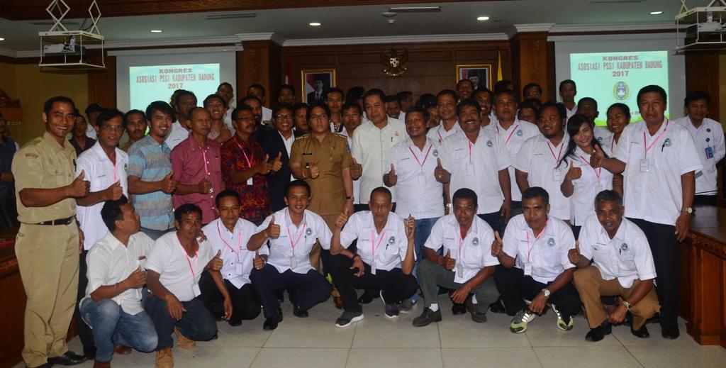 Bupati Giri Prasta Buka Kongres Askab. PSSI Badung, Harapkan Terbentuk SSB di Kecamatan dan Desa