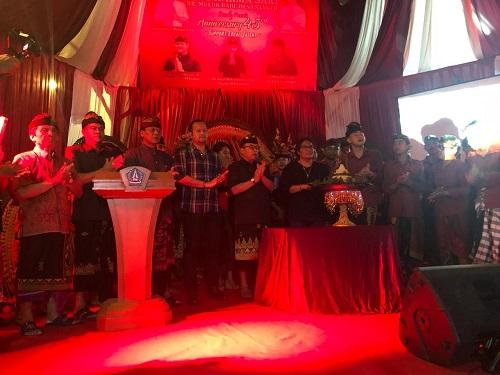 Bupati Giri Prasta Hadiri HUT ST Dharma Sari yang Ke-43