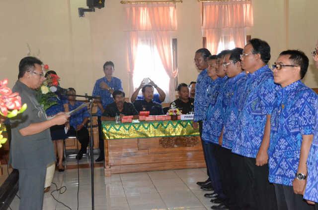 Camat Abiansemal Kukuhkan FK3D Abiansemal Periode 2017-2022,  Bupati Ingatkan Kelola Dana Desa Dengan Baik