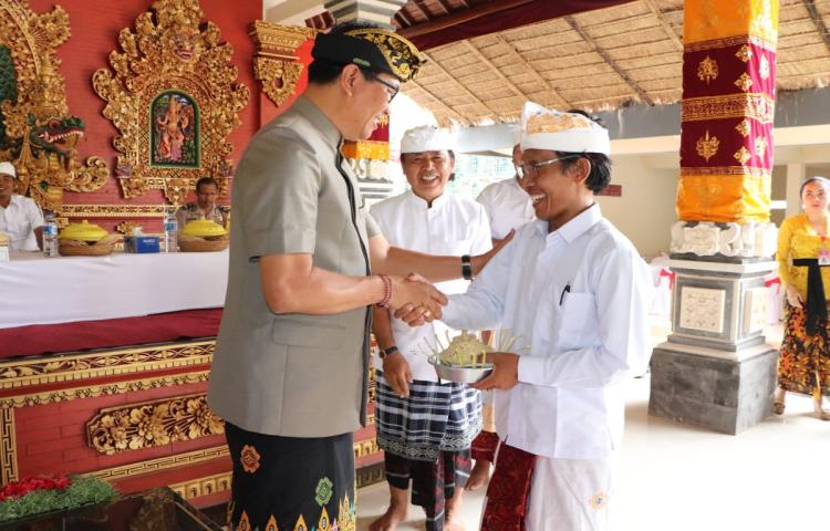 Karya Ngenteg Linggih di Pura Ratu Bhagawan Penyarikan Br. Adat Selat Beringkit  Pemkab Badung Dukung Dana Upakara Rp. 560 Juta   