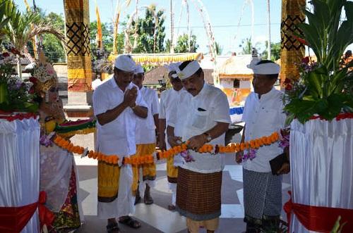 Karya Pemelaspas dan Peresmian Kantor Camat Petang