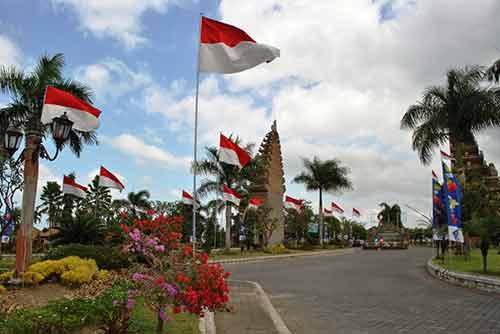 Kota Mangupura dan Sekitarnya Semarak Dengan Bendera dan Umbul-Umbul Merah Putih.