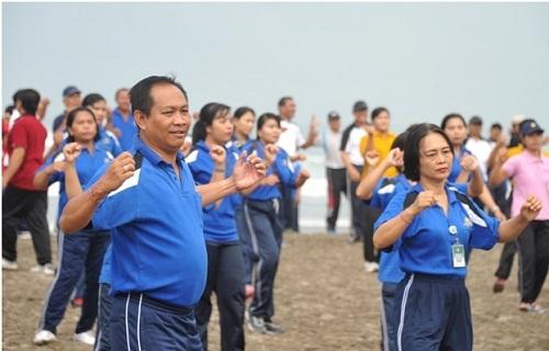 Krida Jumat di pantai Petitenget Kerobokan Kuta Utara, Membangun Badung yang Sehat dan Kuat