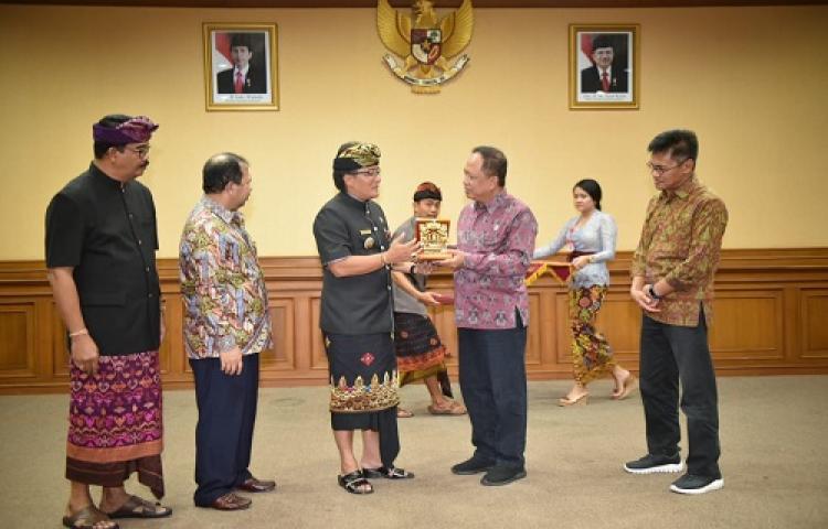 Menristekdikti Buka Forum Kelitbangan Badung