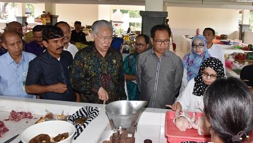 Menteri Perdagangan dan Wakil Bupati Badung Pantau Pasar Desa Adat Pecatu, Pastikan Kesediaan Pangan Stabil