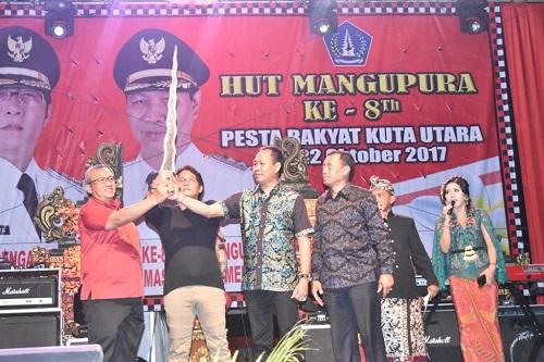 Perayaan HUT Mangupura ke-8 di Kecamatan Kuta Utara Semarak