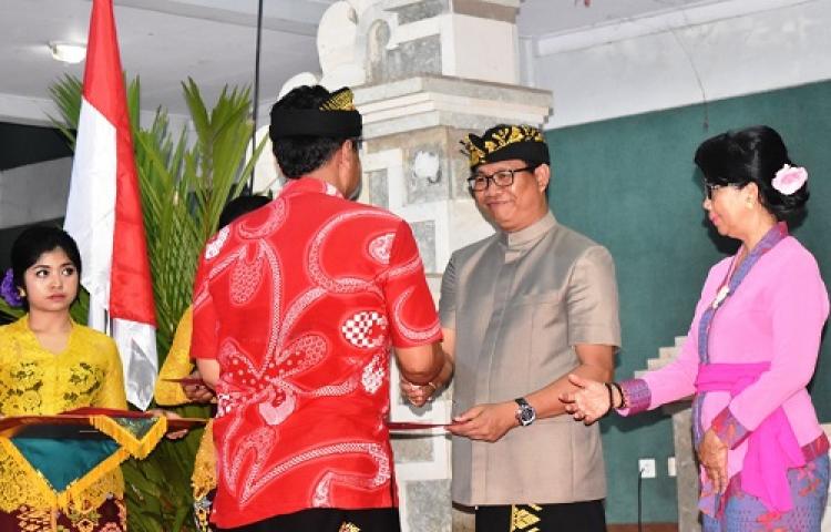 Peringatan Hari Ibu ke 90 di Badung dipusatkan di GOR Desa Dalung