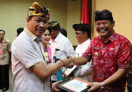 Peringatan Hari Ibu ke-89 di Kabupaten Badung, Wabup Suiasa Resmikan Taman Bermain Ramah Anak di Puspem Badung