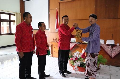 Peserta Pelatihan Kehumasan Pemkab Badung Orientasi Lapangan ke Pemerintah Kabupaten Gunungkidul