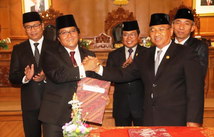 Rapat Paripurna DPRD Badung, Bupati Giri Prasta Sambut Baik Gagasan Badan Investasi
