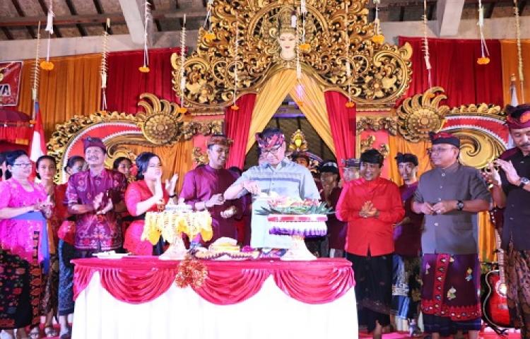 ST Bhakti Karya Rayakan Hari Jadi ke-46 Wabup. Suiasa Ajak Sekaa Teruna Jauhi Narkoba dan Pergaulan Bebas