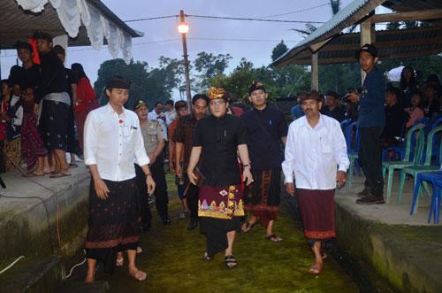Simakrama Pengabdian Masyarakat Fakultas Hukum Unud, Bupati Giri Prasta : 
