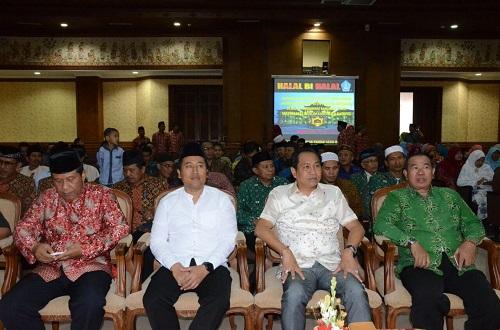 Tingkatkan Semangat Menyama Braya, Umat Muslim Badung Gelar Halal Bi Halal