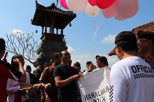 Wabup. Suiasa Buka Banjaran Kite Festival IV