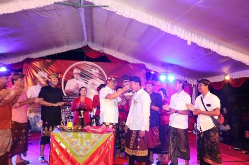 Wabup. Suiasa Hadiri HUT STT Dharma Swastika