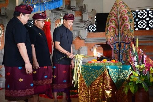 Wabup Badung Suiasa Buka Utsawa Dharma Gita Tahun 2017, Diikuti 74 duta dari 6 Kecamatan di Badung 