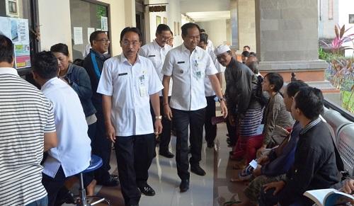 Wabup Suiasa Kunjungi Instansi Pelayanan di Badung