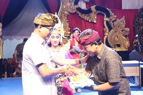 Wakil Bupati Suiasa Tutup Porsenides Blahkiuh