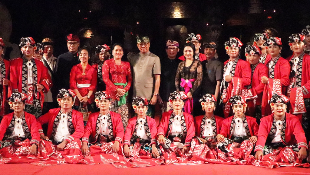 Parade Gong Kebyar Dewasa PKB XLI 2019, Sekaa Gong Manggeh Jayengrat, Duta Badung Tampil Memukau