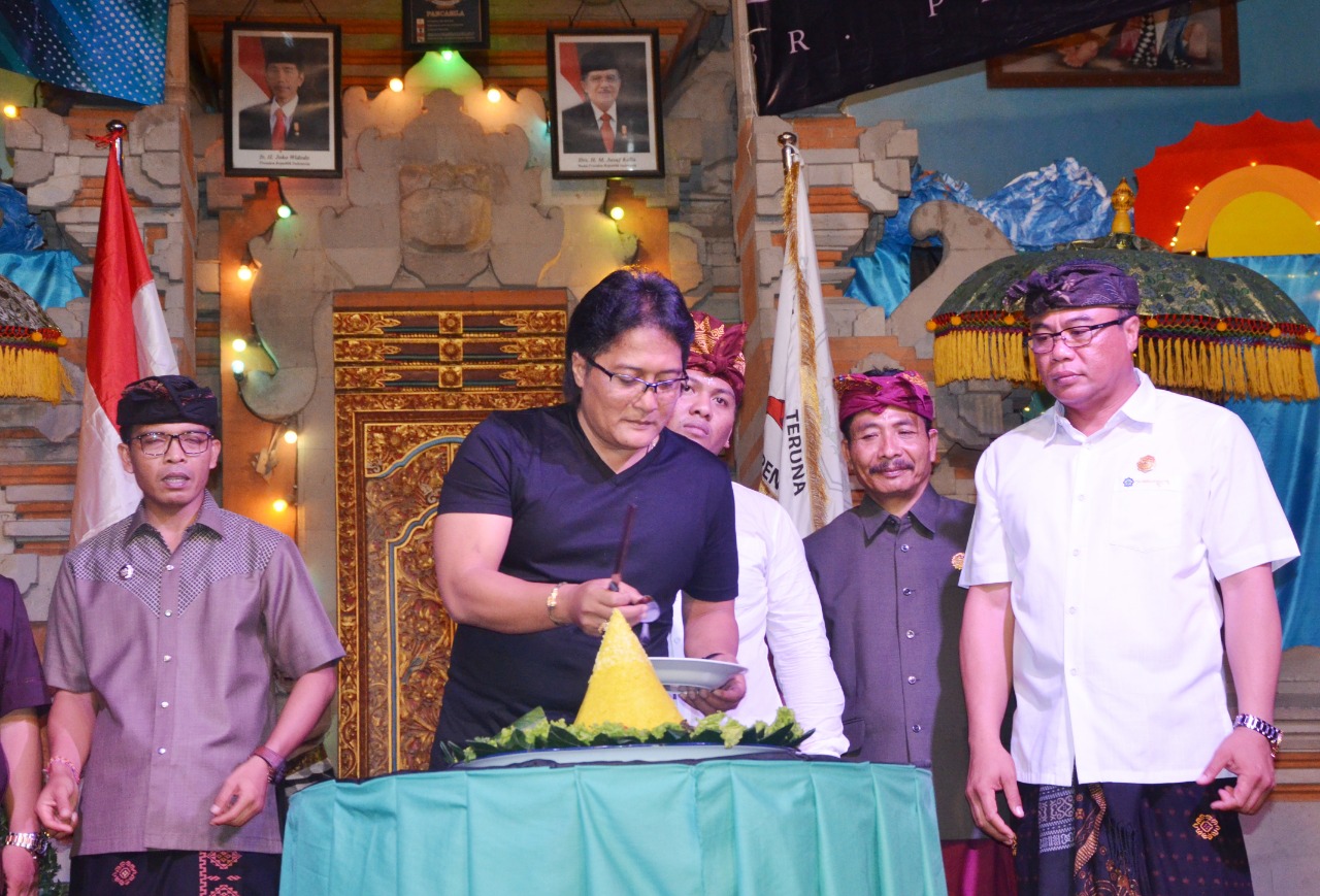 Hut ke 59 sekaa teruna Wana Udaya Parwata Kuta  Bupati Badung, I Nyoman Giri Prasta ajak para Yowana jaga persatuan
