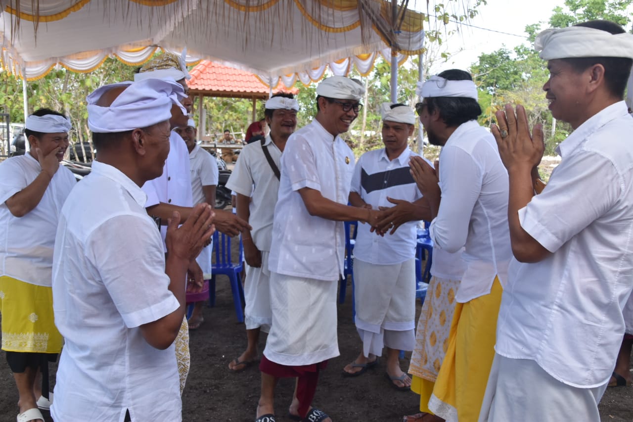 Wabup Suiasa hadiri Upacara Melaspas Panca Rupa di Pura Melanting Pelaka Pecatu