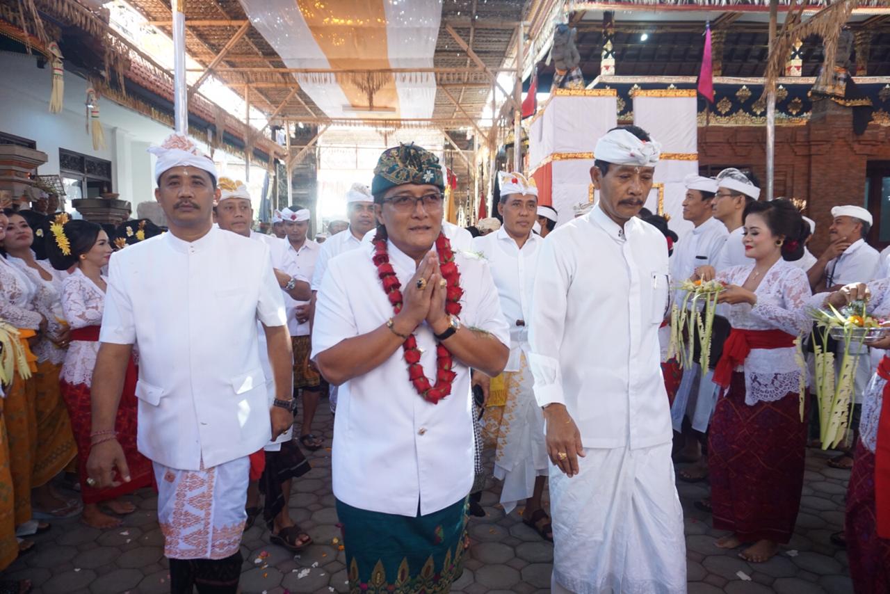 Bupati Giri Prasta Hadiri Karya Mamungkah di Pura Desa lan Puseh Kerobokan