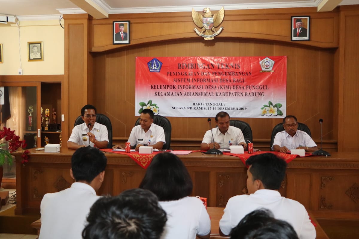 Humas Badung menjadi narasumber bimtek Kelompok Informasi Masyarakat (KIM) Desa Punggul