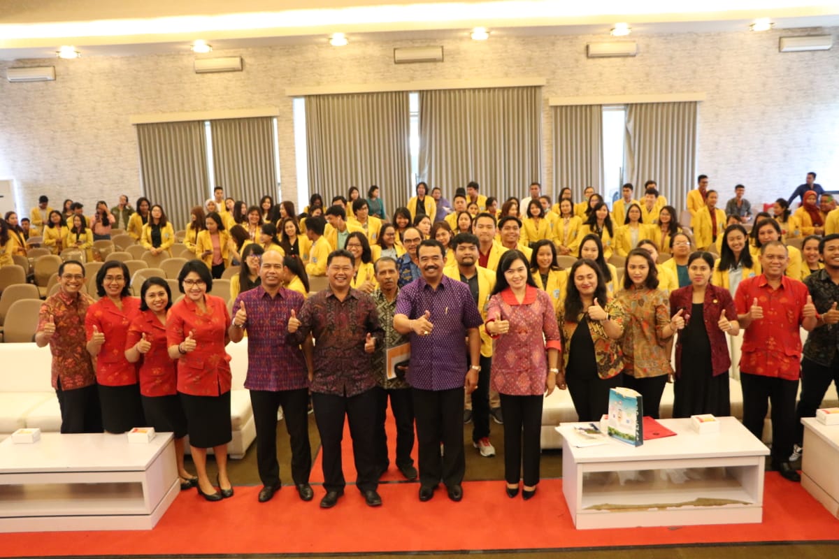Jadi Narasumber Kepala Balitbang Wayan Suambara paparkan dana desa transparan dan tepat sasaran