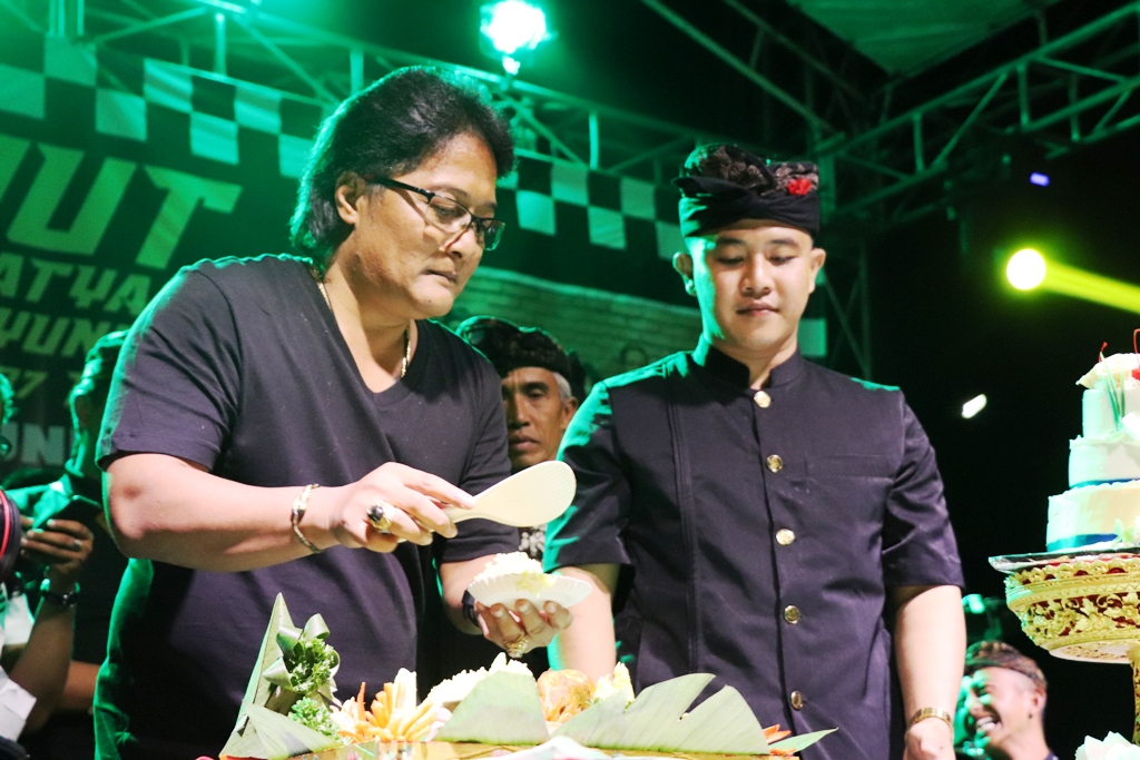 Bupati Giri Prasta Ajak Sekaa Teruna Hindari Narkoba Hadiri HUT ST Satya Mukti, Mayungan Baturiti