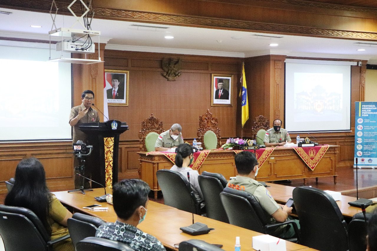 Sekda Adi Arnawa Buka Sosialisasi Penilaian Kabupaten/Kota Tangguh Bencana