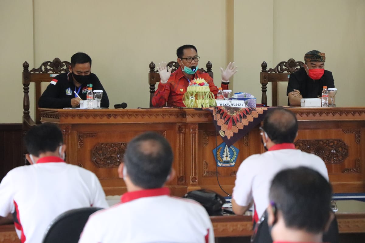 Wabup Suiasa Sosialisasikan Kebijakan Penanganan Covid-19 di Badung