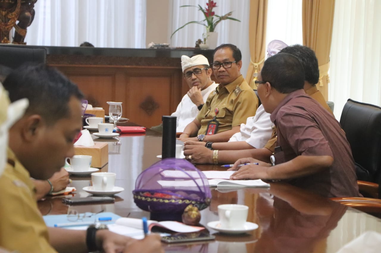 Rapat Percepat Proyek Pembangunan PSEL di TPA Suwung Harapkan Menjadi Solusi Permasalahan Sampah