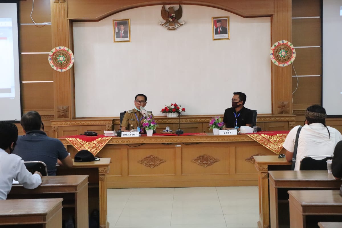 Hindari Terjadinya Bias Informasi Terkait Penanganan Covid-19, Wabup Suiasa Soisalisasikan Kebijakan Pemkab Badung di Kuta