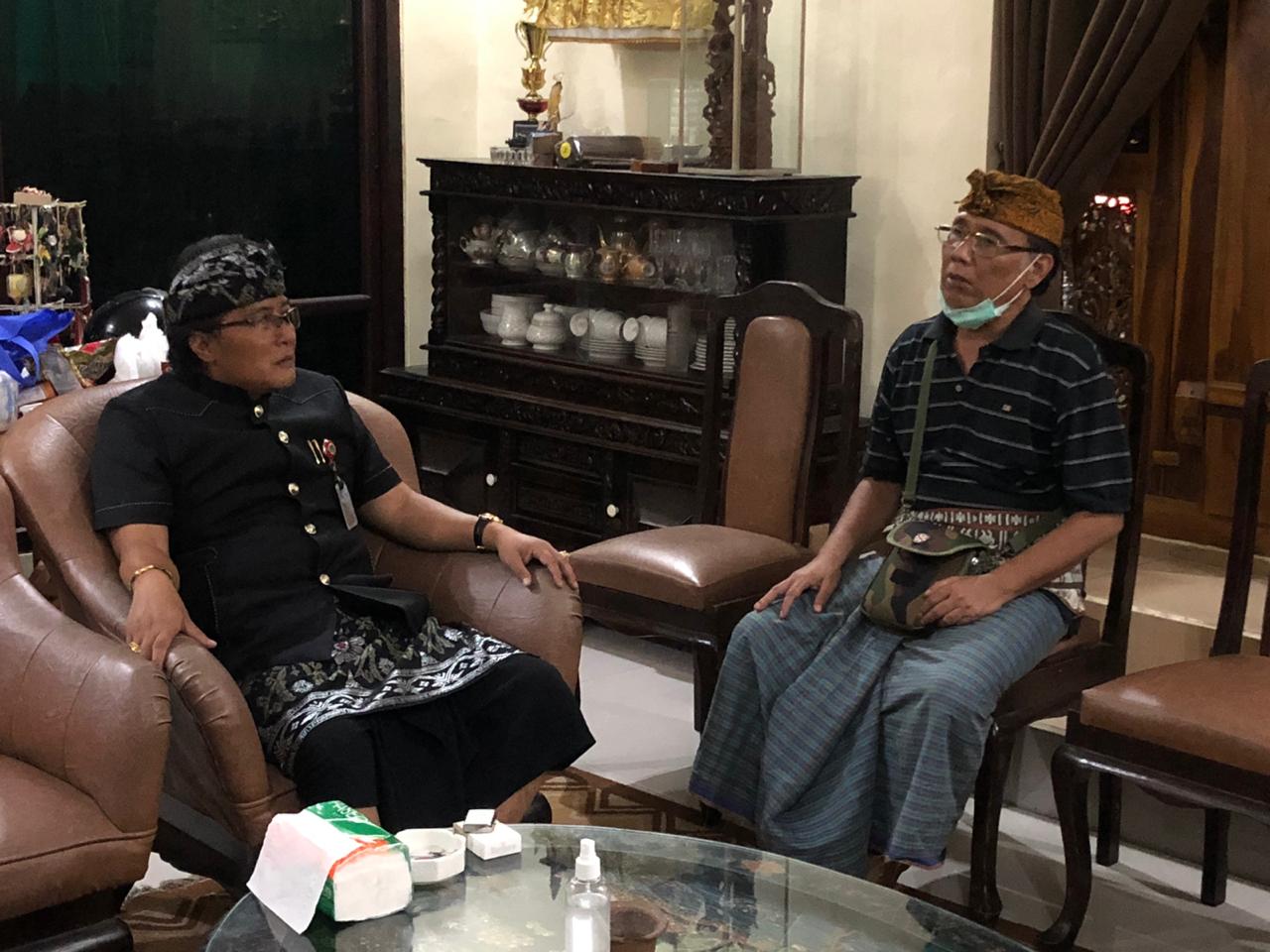 Bupati Giri Prasta Melayat ke Rumah Alm Mantan Bupati Badung Wayan Dhana