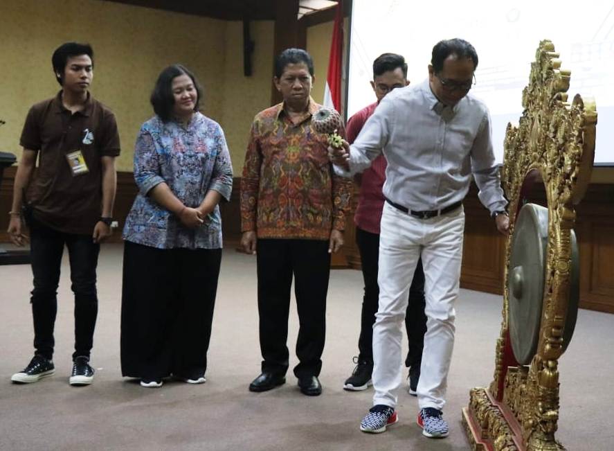 Edufair Bali 2020 di Puspem Badung, Wabup Suiasa : Cetak SDM Unggul, Antisipasi Persaingan Era Global