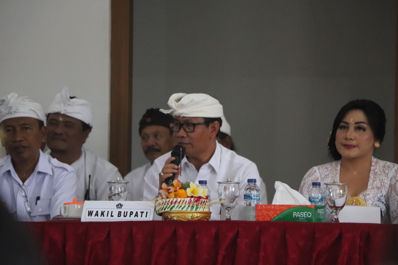 Karya Pedudusan Alit di Balai Br Celuk Kelurahan Kapal Kecamatan Mengwi, Wabup Suiasa: Jadikan Yadnya Media Mengeratkan Tali Silahturahmi