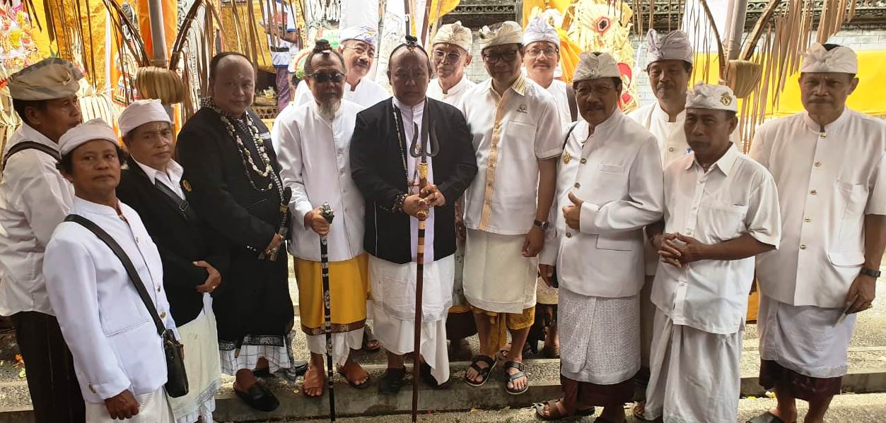 Wabup Suiasa Hadiri Karya Mamungkah di Pura Panti Pangeran Tangkas Kori Agung Tabanan