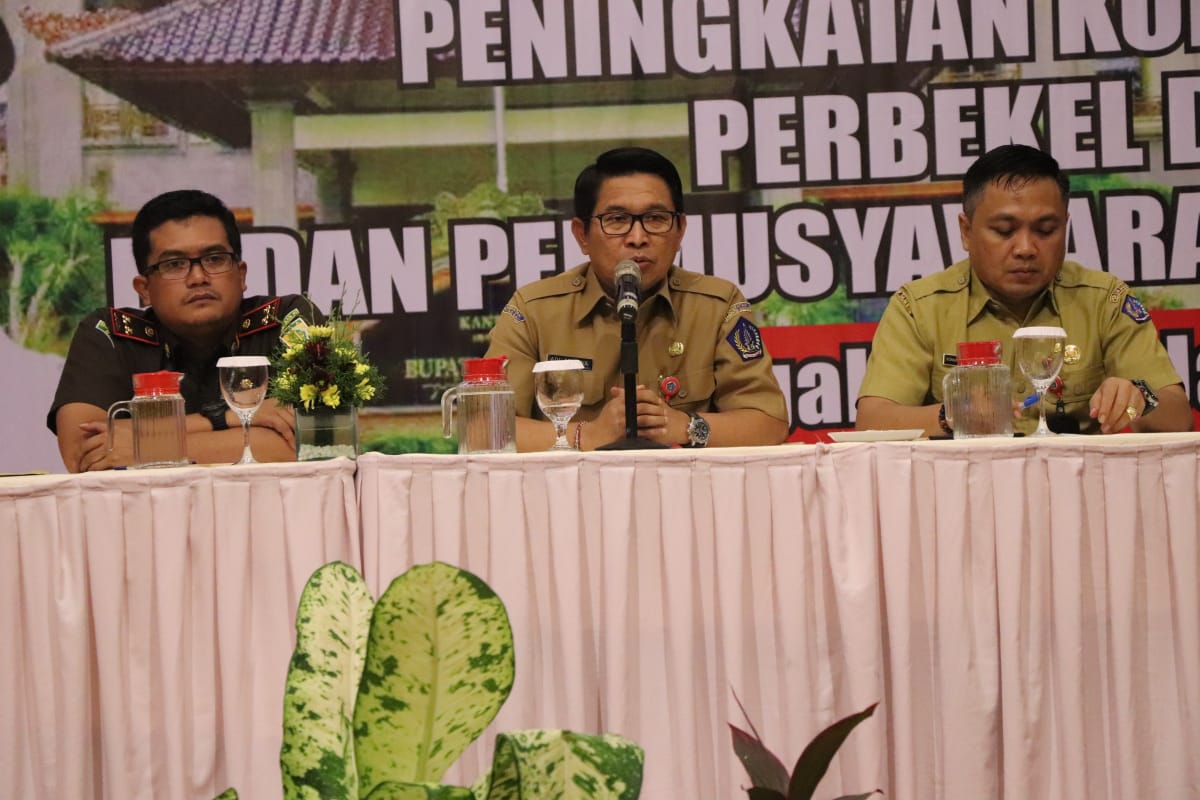 Sekda Adi Arnawa Tutup Bimtek Perbekel dan BPD se-Badung  Wujudkan Sinergitas Pembangunan di Kabupaten Badung