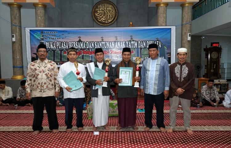 Buka Bersama dan Penyerahan Hadiah Selekasi Penyuluh Teladan 2019