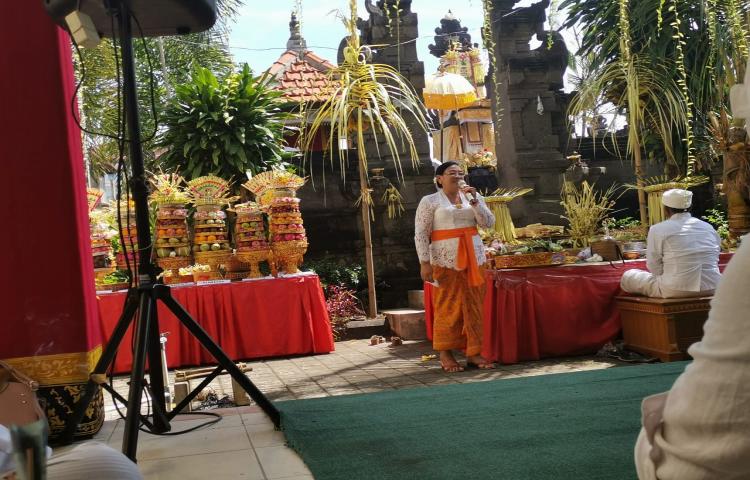 Dharma Wacana dalam rangka Piodalan Kantor Camat Kuta