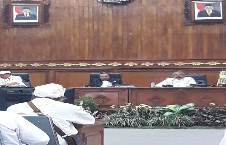 PAH Kemenag Badung menghadiri Semiloka Penglukatan Agung Banyu Pinaruh