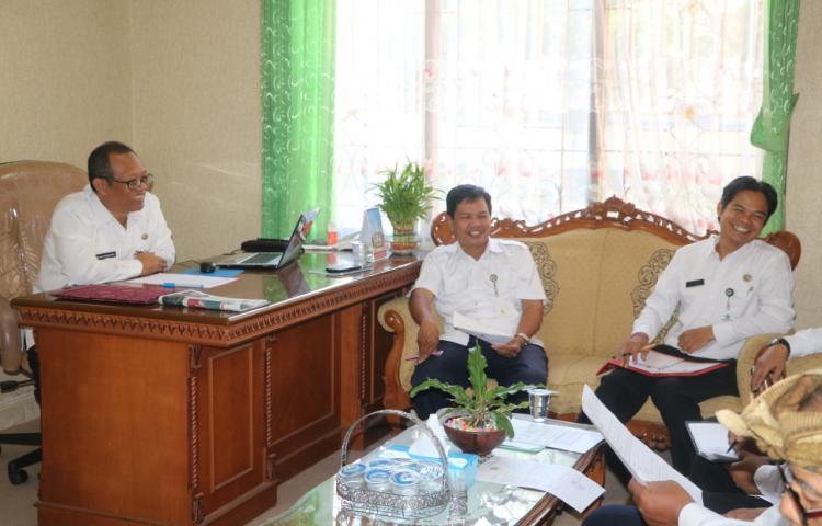 Rapat tindak lanjut hasil Rakerwil