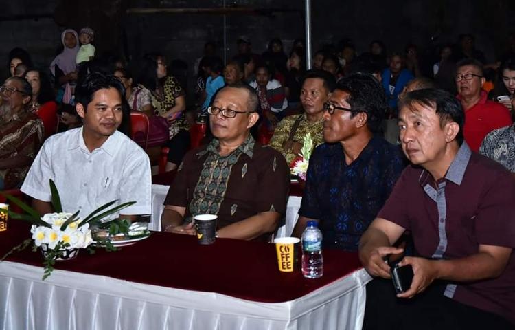 VIMALAKIRTI DALAM RANGKAIAN PERAYAAN WAISAK 2563 BE DALAM PEMELIHARAAN HARMONISASI DENGAN LINGKUNGAN