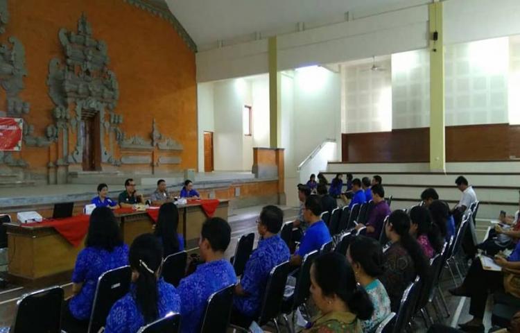 Acara lokakarya mini lintas sektor tribulan bidang kesehatan di gedung lotring