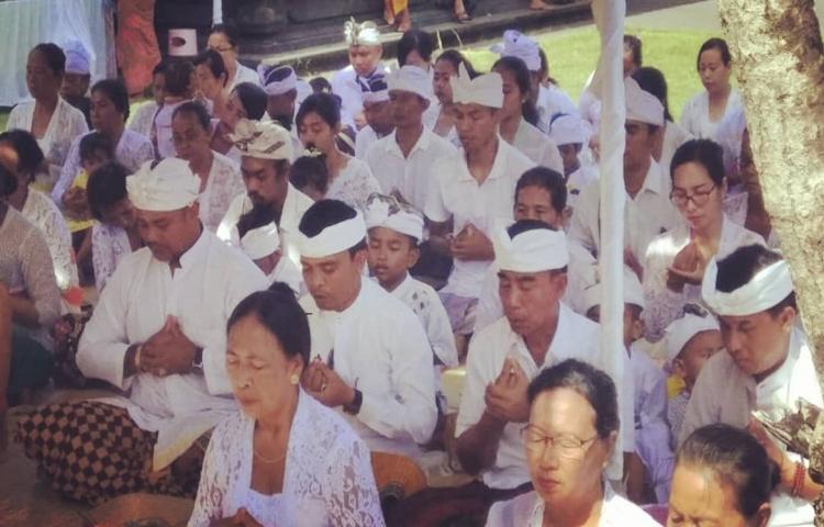 Atur piuning lan mepinton Pak Camat Kuta